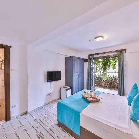 Mare Garden Hotel