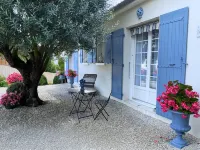 Chambre d'Hotes "Les Volets Bleus" - Villa l'Olivier côté Mer