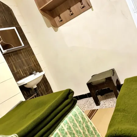 Hotel Paris Отели рядом с достопримечательностью «Большая мечеть»