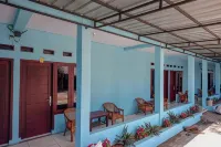 RedDoorz Syariah Near Stasiun Pekalongan 3 Hotels in Pekalongan City