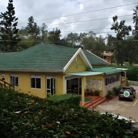 Little Woods Inn