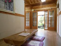 Happiness Full Hanok Guesthouse