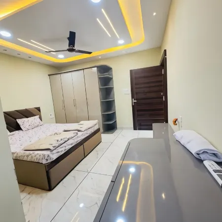 Goroomgo Rudrasagar Homestay Ujjain