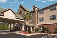 Country Inn & Suites by Radisson, Brunswick I-95, GA - Pools