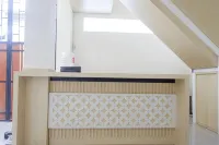 RedDoorz Plus Near Pasar Gede Solo