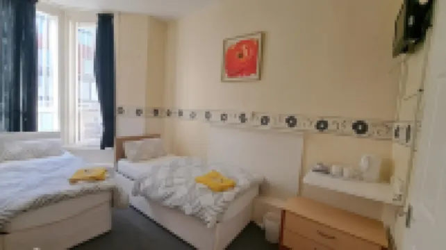 Fern Villa Hotel - Albert Road