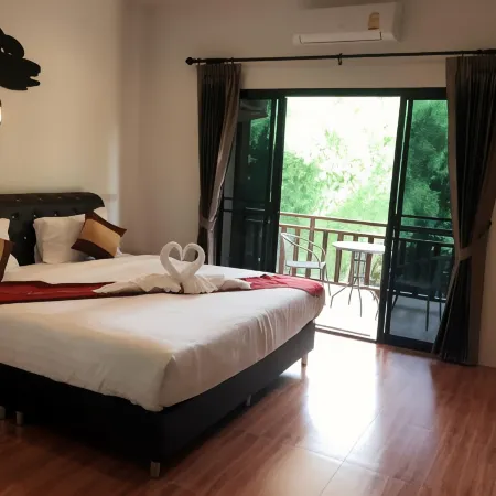 Hugpua Hotel