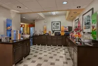 Hampton Inn Milwaukee-Northwest