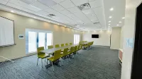 Holiday Inn Express Fall River North