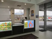 Motel 6 Chilhowie, VA - I-81 فنادق في Emory