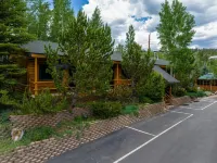 Spirit Lake Lodge - parking