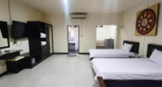 มาร์คโฟร์ เพลส Mark Four Place Hotel