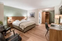 Best Western Plus Hotel Excelsior Hotels near All Saints Church