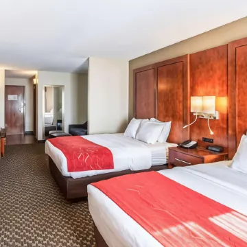 Comfort Suites