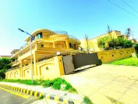 Sky Rose Guest House - 2-Star