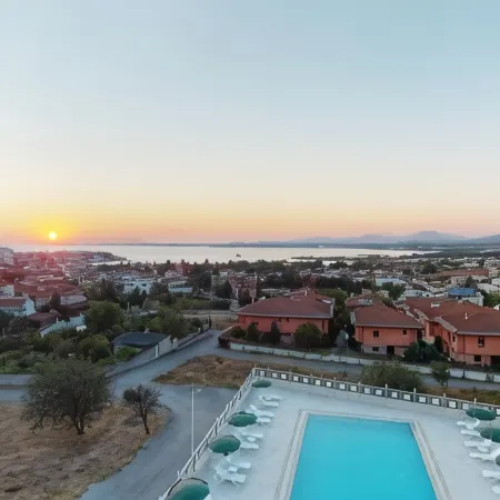 Double Royal Hotel