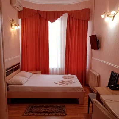 Molodezhnaya Guest House