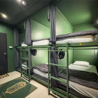 Whoopers Hostel Chiang Mai - Harry Potter Themed Hotels in der Nähe von Chedi Jedyod Tempel
