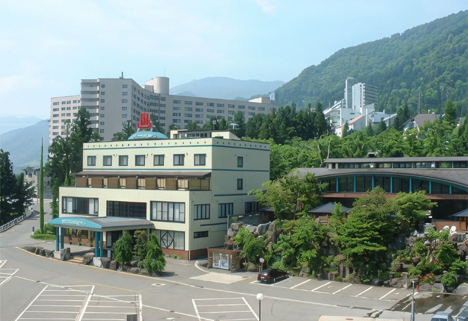 hotel overview picture
