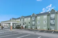 SureStay Plus Hotel by Best Western Sevierville Hotels near Wilderness at the Smokies