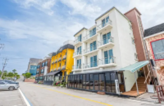 Goseong Seonsagil Stay Pension
