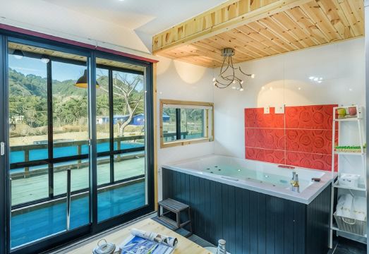 인제 백담향기풀빌라