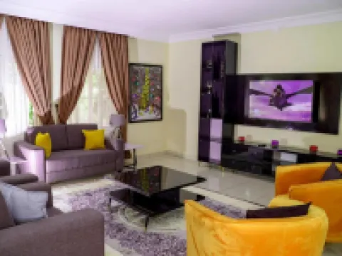 House 24 Hotels in Maitama