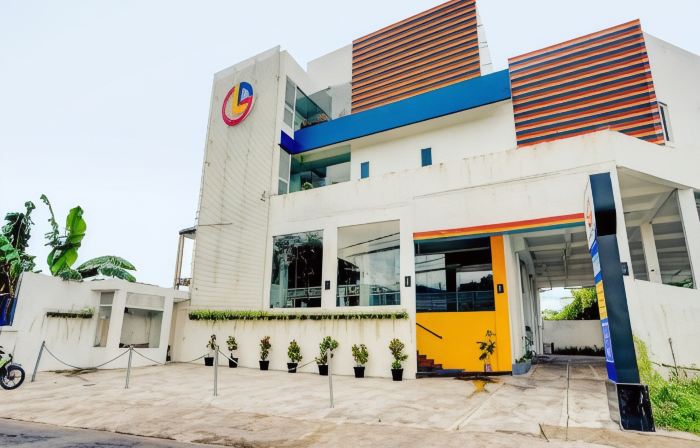 LG Hotel Jember by Callirooms