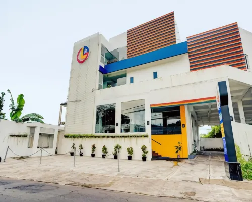 LG Hotel Jember by Callirooms Hotels in Jember