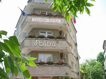 Hotel Palitra Отели в г. Варна