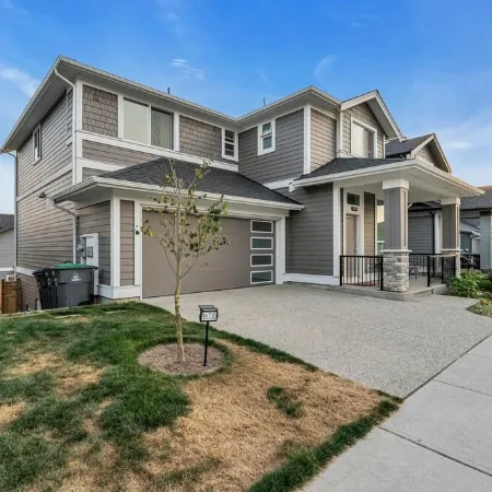 Brand New Ground Level Guest Suite, Close to Beach, US Boarder