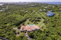 Beautiful 5 bed-rooms Villa at Terres Basses