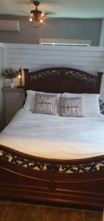 Charming 1 bedroom apartment, just minutes away from the beach