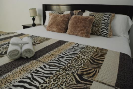 Hotel Coastalbay 2 & Golf Cart Rental