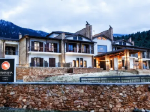 Nymfasia Resort 戈爾特尼亞酒店