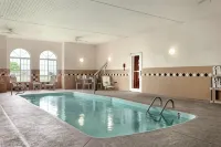 Country Inn & Suites by Radisson, Nevada, MO - 2 Sao