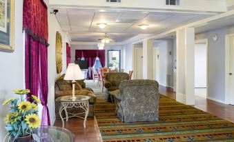 Econo Lodge Canton I-55