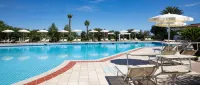 Nicolaus Club Quattro Lune Resort - Uima-altaat