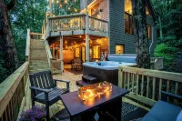 Newly Rebuilt Home - Hot Tub - Sauna - Sleeps 14