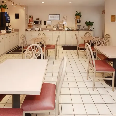 Wingate by Wyndham Bel Air I-95 Exit 77A / Apg Area