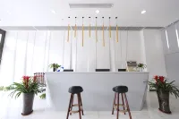 Huixiu E-sports Theme Hotel -  Gaming & Esports