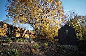The Creek House: A Creekside Retreat with Hot Tub and Electric Bikes