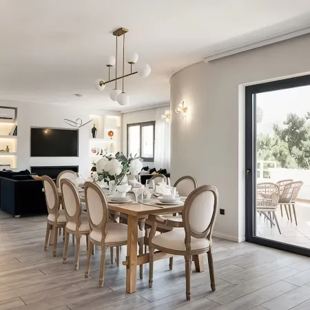Luxury 3-BD condo with 80sqm balcony in Glifada