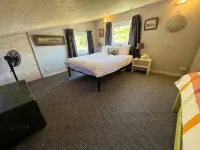 Private modern retreat with spectacular views - Wifi