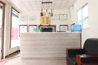 Yanchuan Zilaishun Hotel - Parkplatz