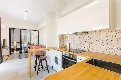 The Omnia Collection Pagrati - Homestays
