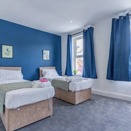 Charming 3BR house in folkestone walkable to the beach and close to eurotunnel Отели в г. Фолькстон