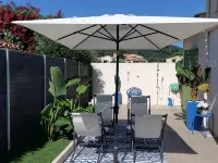 House with swimming pool in a village between Cannes and Grasse on the mimosa road Hotels in Pégomas