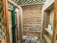 Salt Pond Bay Glamping Site With AC 센트럴 호텔