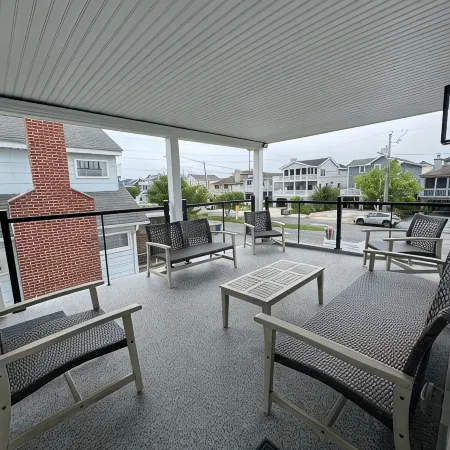Plan your getaway in our brand new 5-bedroom home in welcoming Bethany Beach.